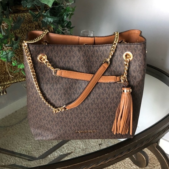 Michael Kors Handbags - 🆕Michael Kors Tote/Shoulder Bag